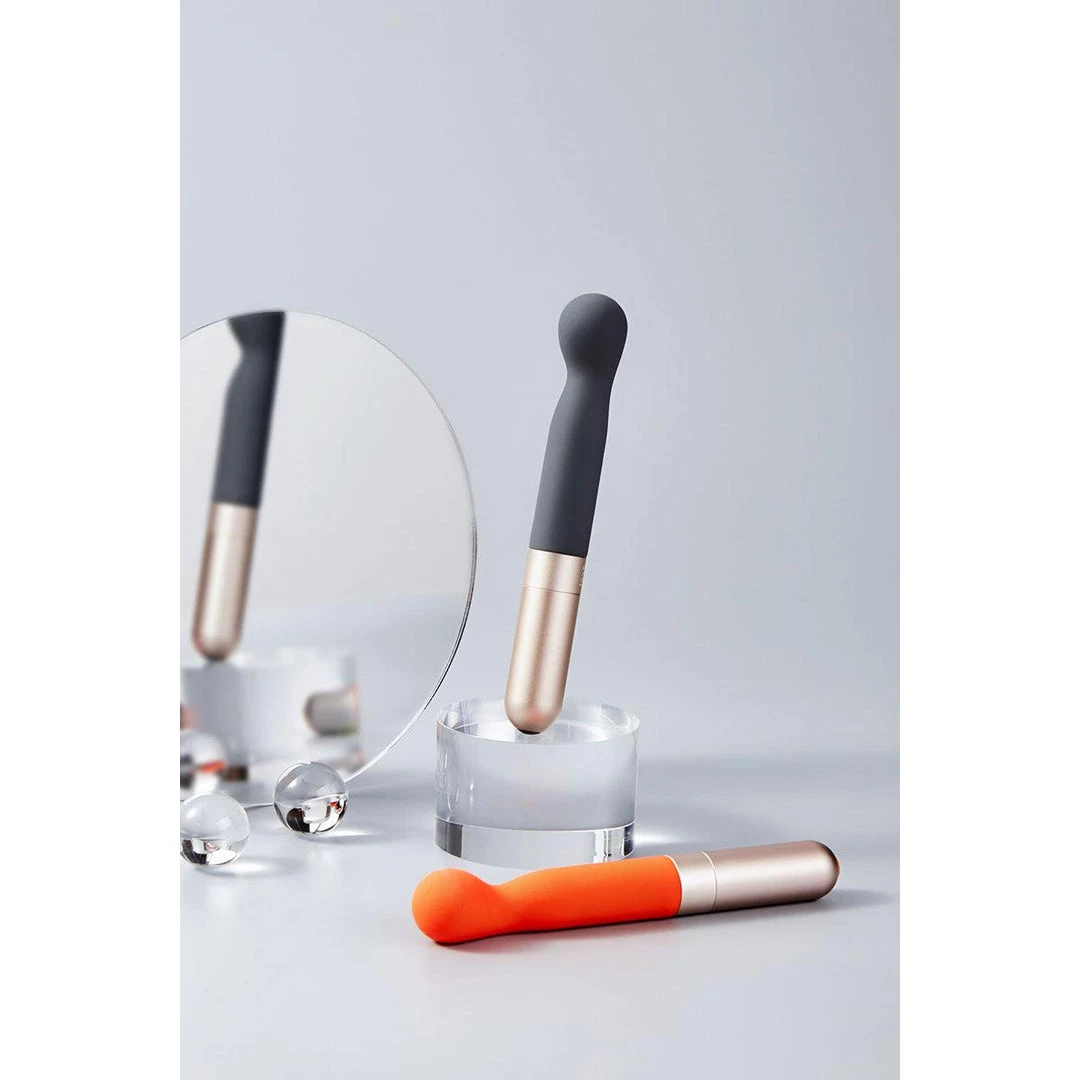 Love Not War KAMA G-Spot & Clit Vibrator Vibrators 7 Love Not War KAMA G-Spot & Clit Vibrator Vibrators